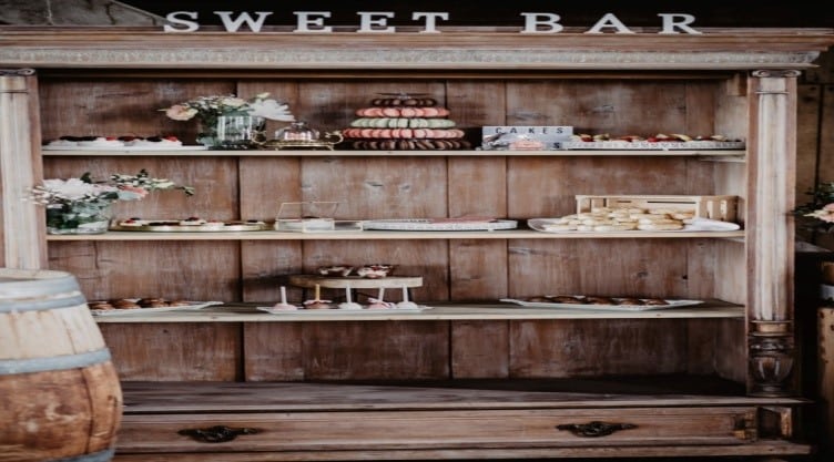 Sweet Bar Style Kitchen Design Ideas