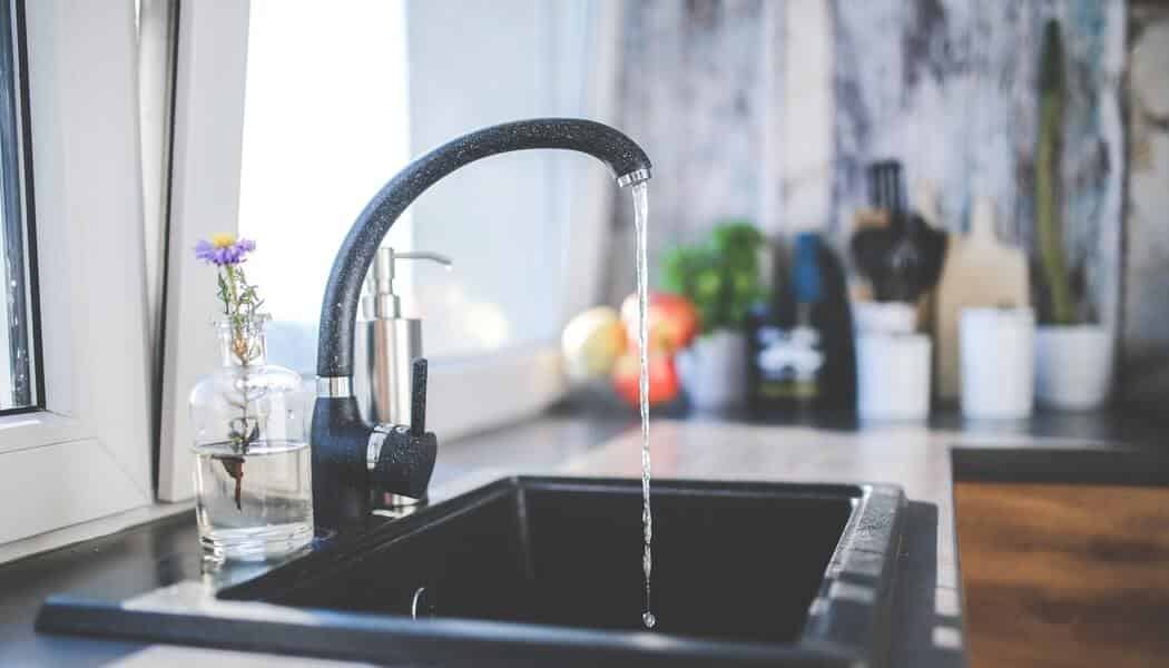 how to fix a leaky faucet in the kitchen